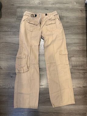 Women’s Beige Cargo Jeans - Casual Utility Style